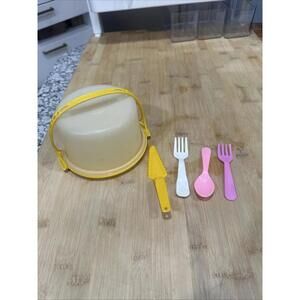 Tupperware Kids Tupper Toys Mini Cake Carrier w Handle  1498 1499 1500 Yellow*